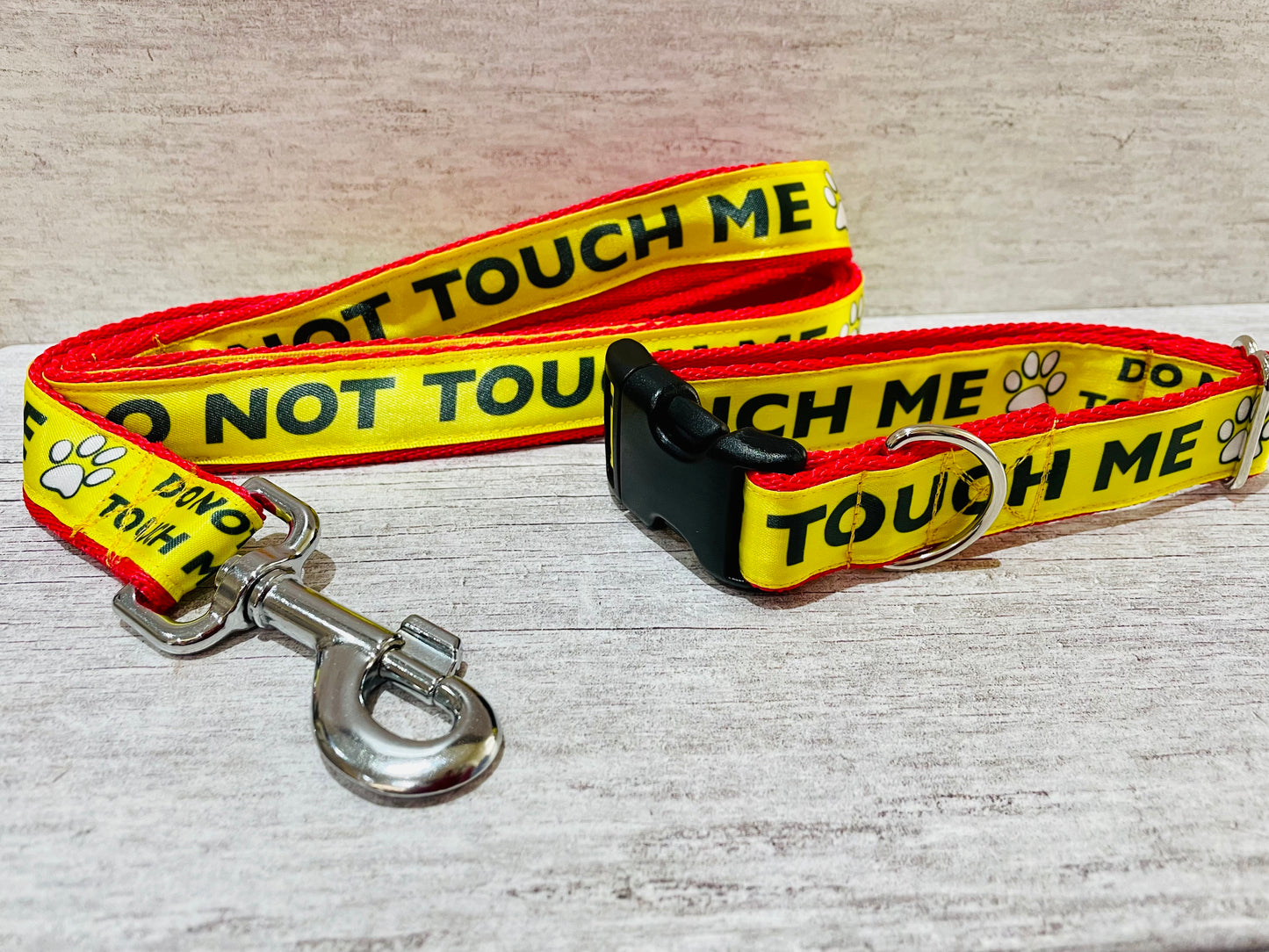 Do Not Touch Me Dog Ribbon Lead/Leash