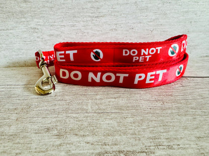 Do Not Pet with Stop Hand Alert Dog Lead - View 9 | Dottie's Pet Boutique