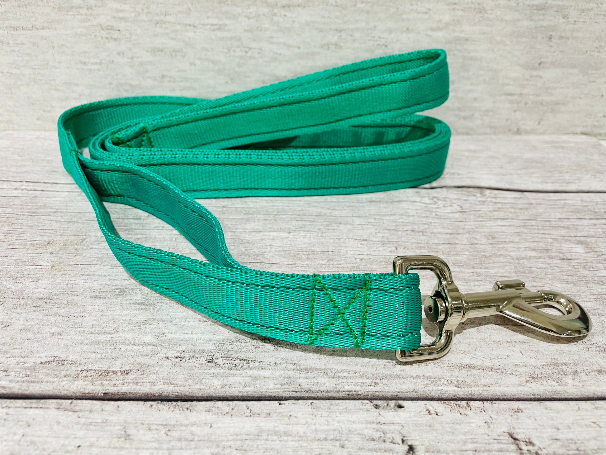 Plain Traffic Handle Lead - Handmade in the UK | Dottie's Pet Boutique
