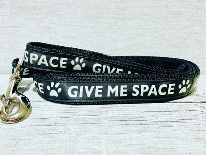 Give Me Space Lead - View 4 | Dottie's Pet Boutique