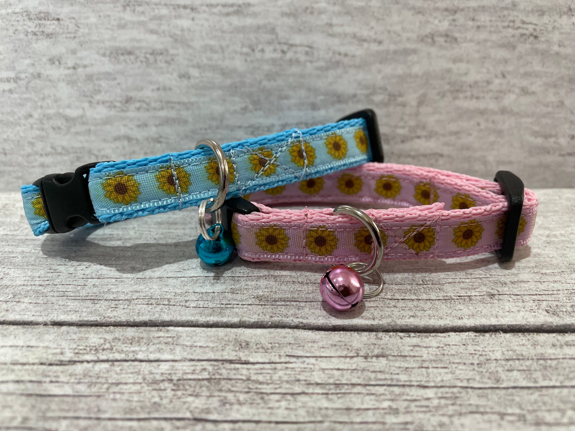 Sunflower Heads Cat Collar - Handmade in the UK | Dottie's Pet Boutique