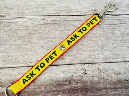 Please Ignore Me Alert Short Extension Dog Lead - View 12 | Dottie's Pet Boutique