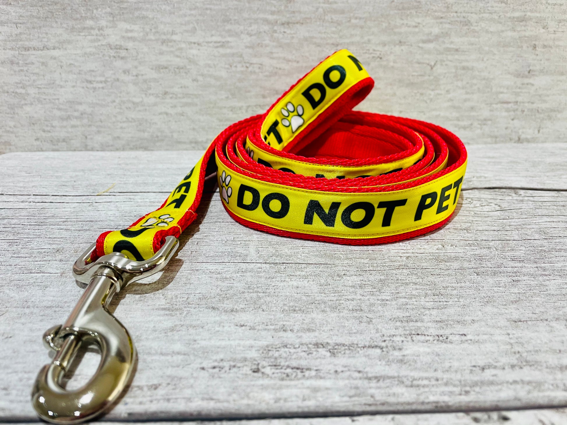 Do Not Pet Alert Dog Lead - View 4 | Dottie's Pet Boutique